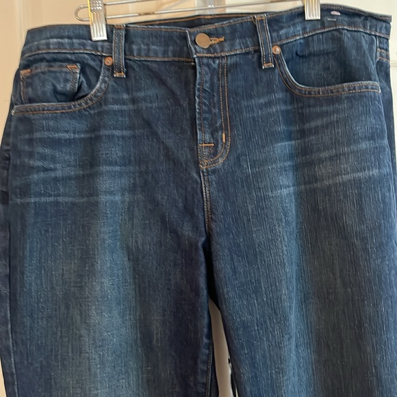 Cute boyfriend, jeans by J brand - Picture 2 of 7